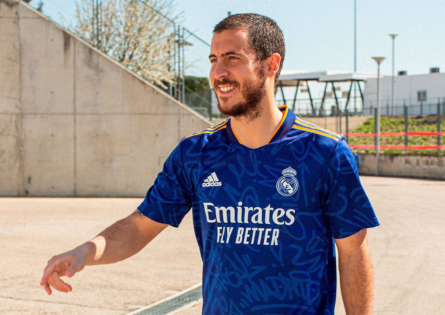 Le Real Madrid D Voile Son Nouveau Maillot Ext Rieur Photos