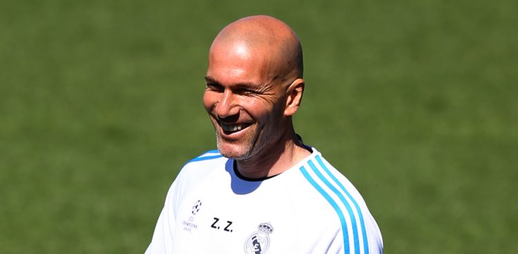 Real Madrid Zinedine Zidane Va Faire Son Retour Au Bernabeu