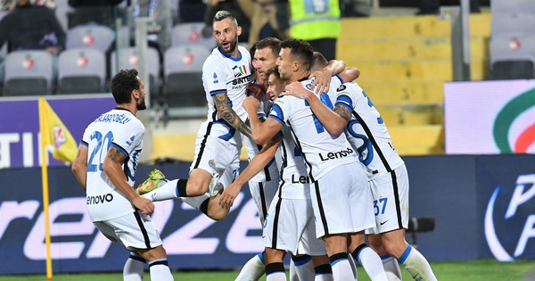 Serie A : L’Inter Surclasse Salernitana Et Conforte Sa Place De Leader