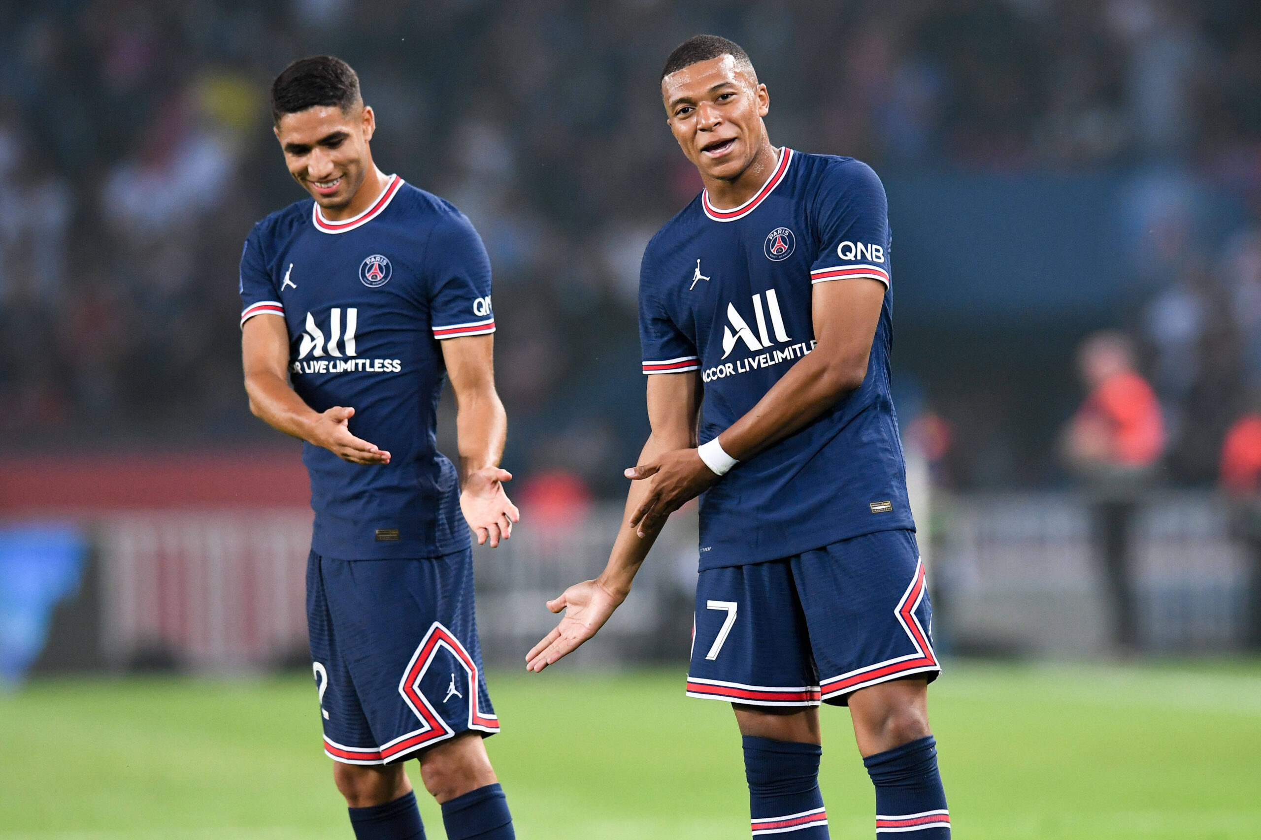 Psg Incroyable Hakimi Plus Cher Que Messi Mbappé Et Neymar 3967