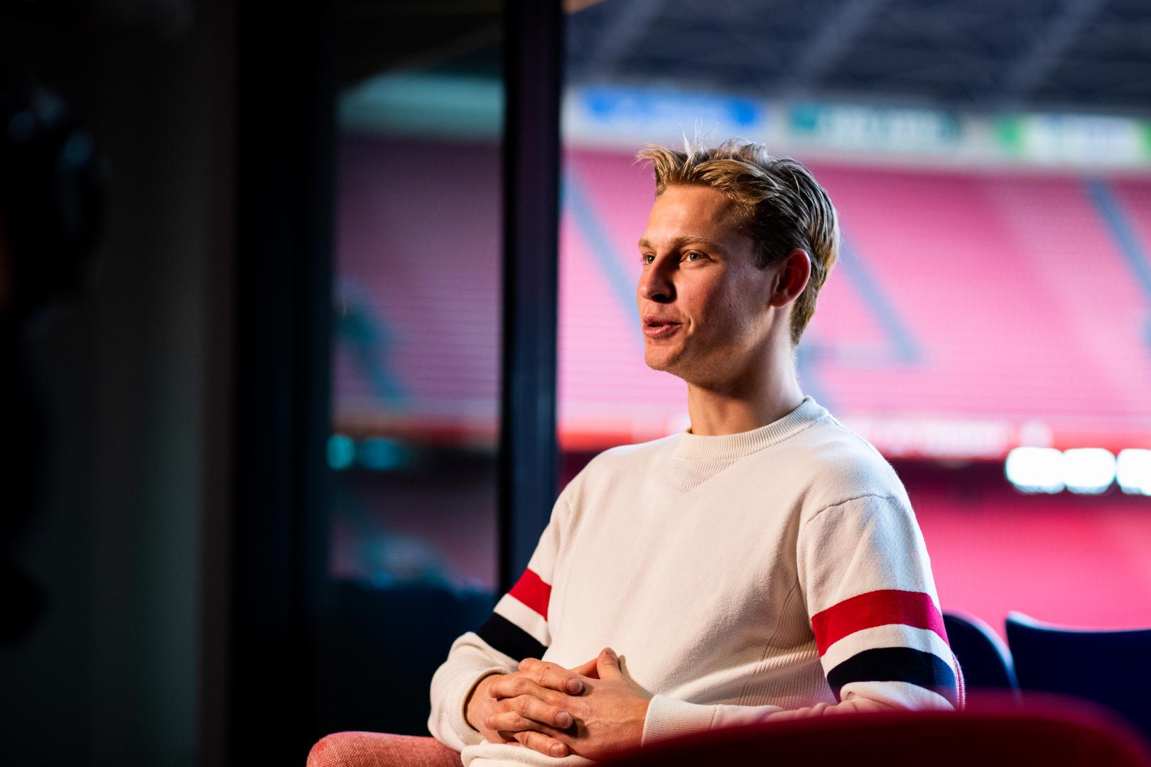 Barça Frenkie de Jong évoque la bonne forme de l’équipe et le rôle