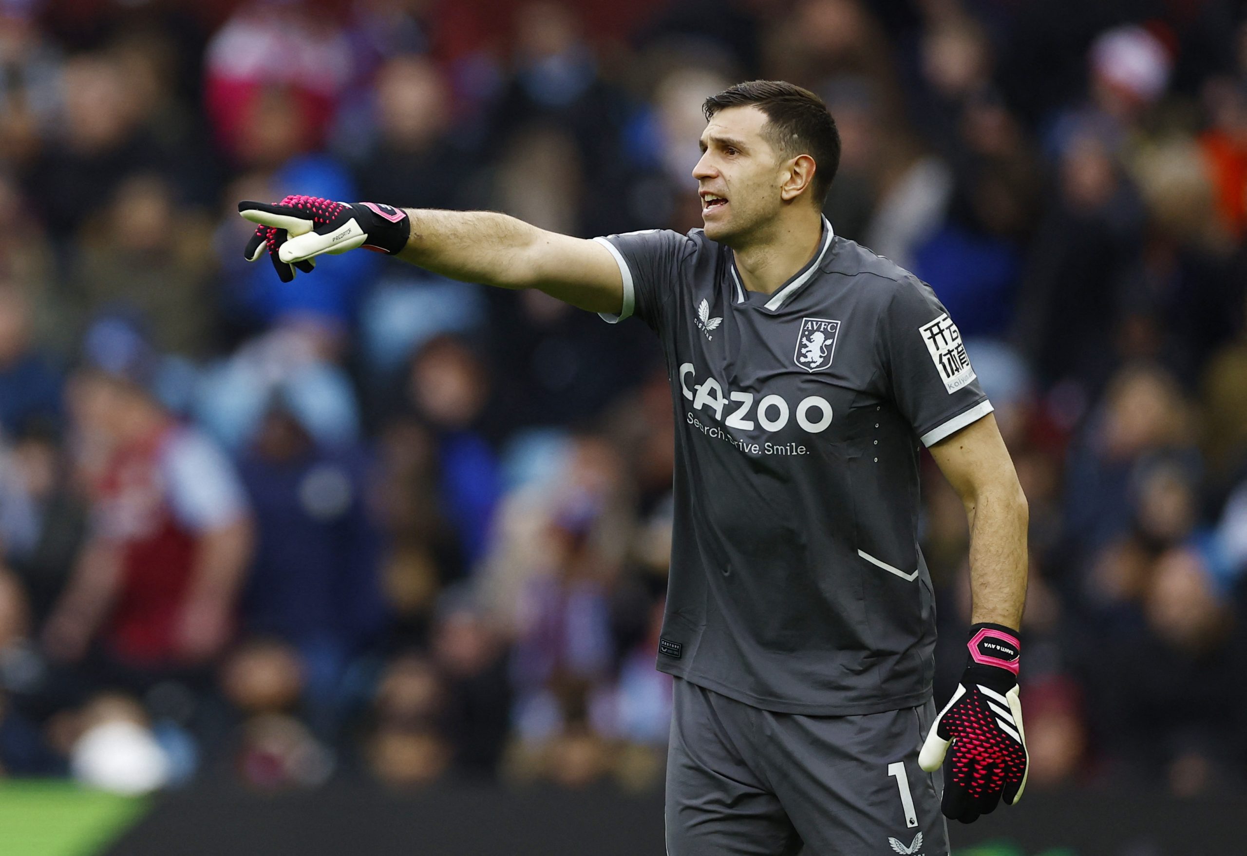 Un Top Club De Premier League Veut Recruter Emiliano Martinez