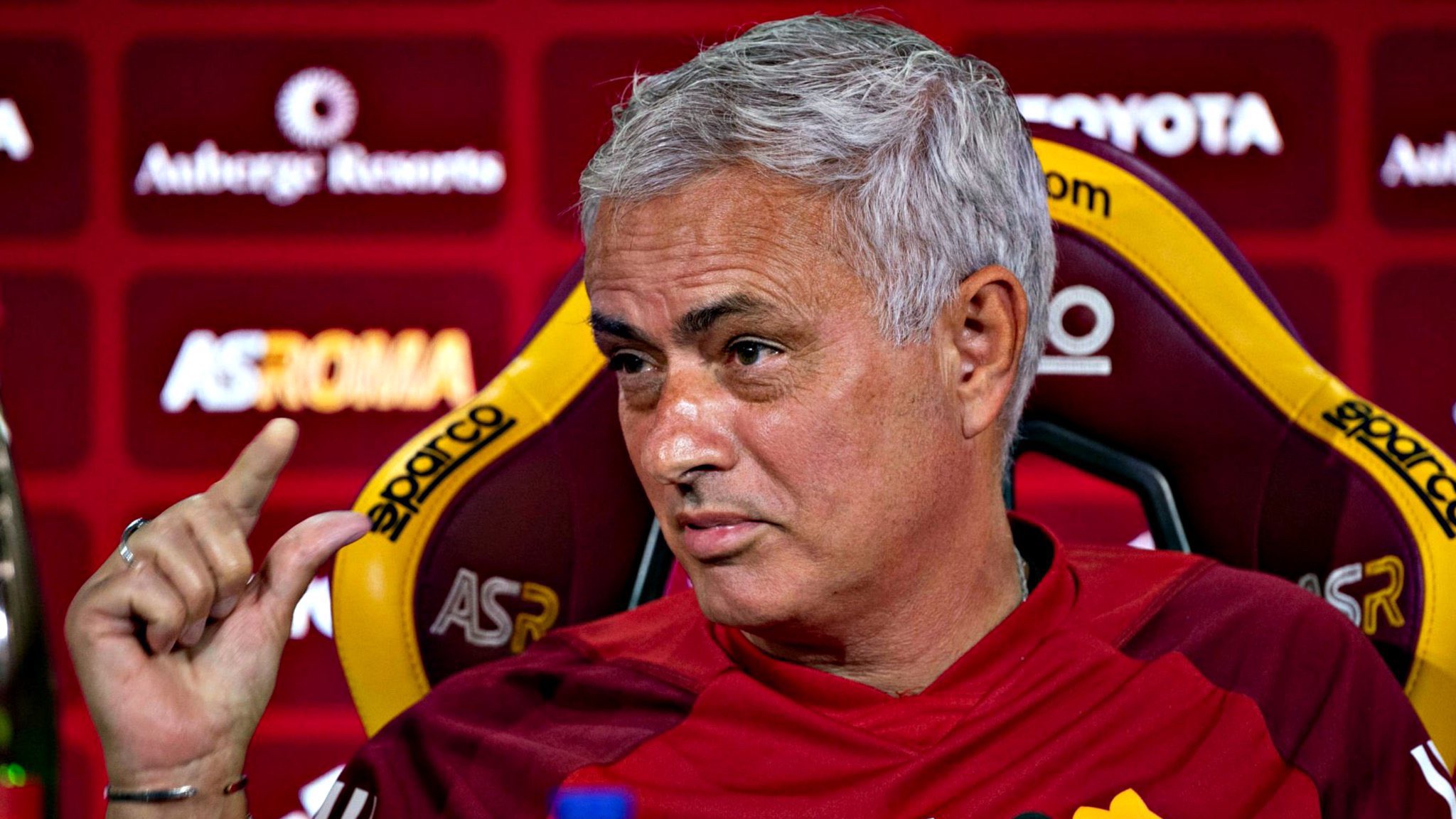 As Roma La Nouvelle Sortie Provocante De José Mourinho 